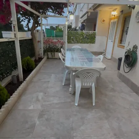 Apartment Bajo Con Terraza Y Piscina
