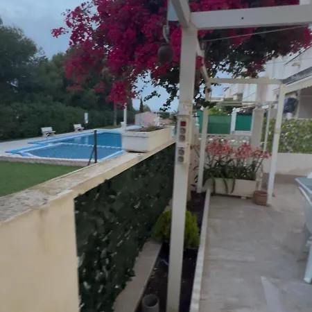 Apartment Bajo Con Terraza Y Piscina Torrevieja